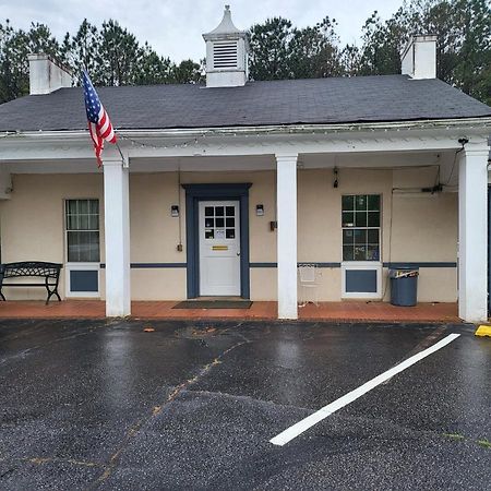 White Columns Motel Pine Mountain  Buitenkant foto