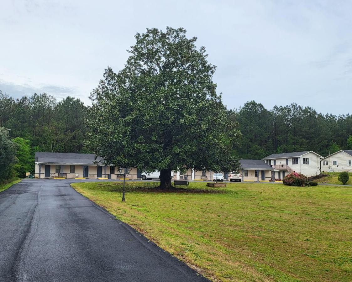 White Columns Motel Pine Mountain  Buitenkant foto
