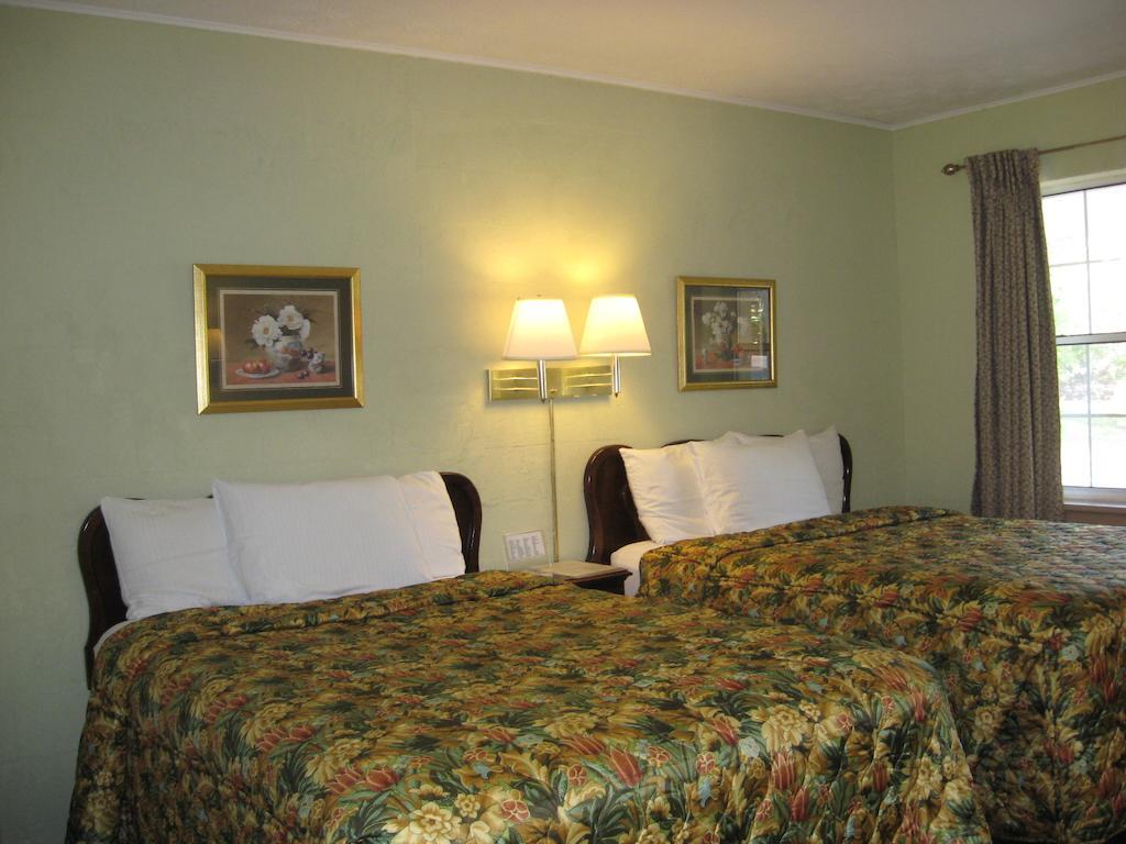 White Columns Motel Pine Mountain  Kamer foto