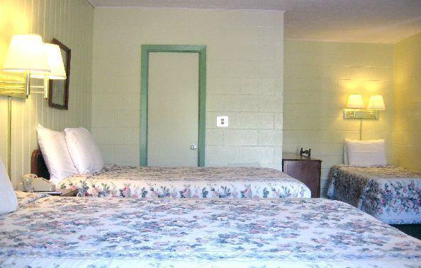 White Columns Motel Pine Mountain  Kamer foto